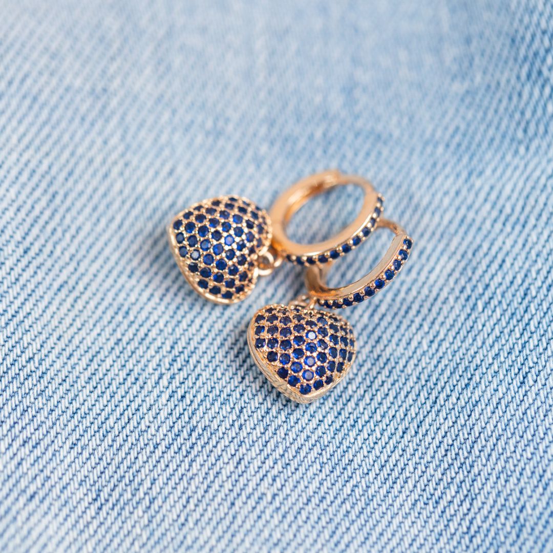 Blue sparkle heart huggies