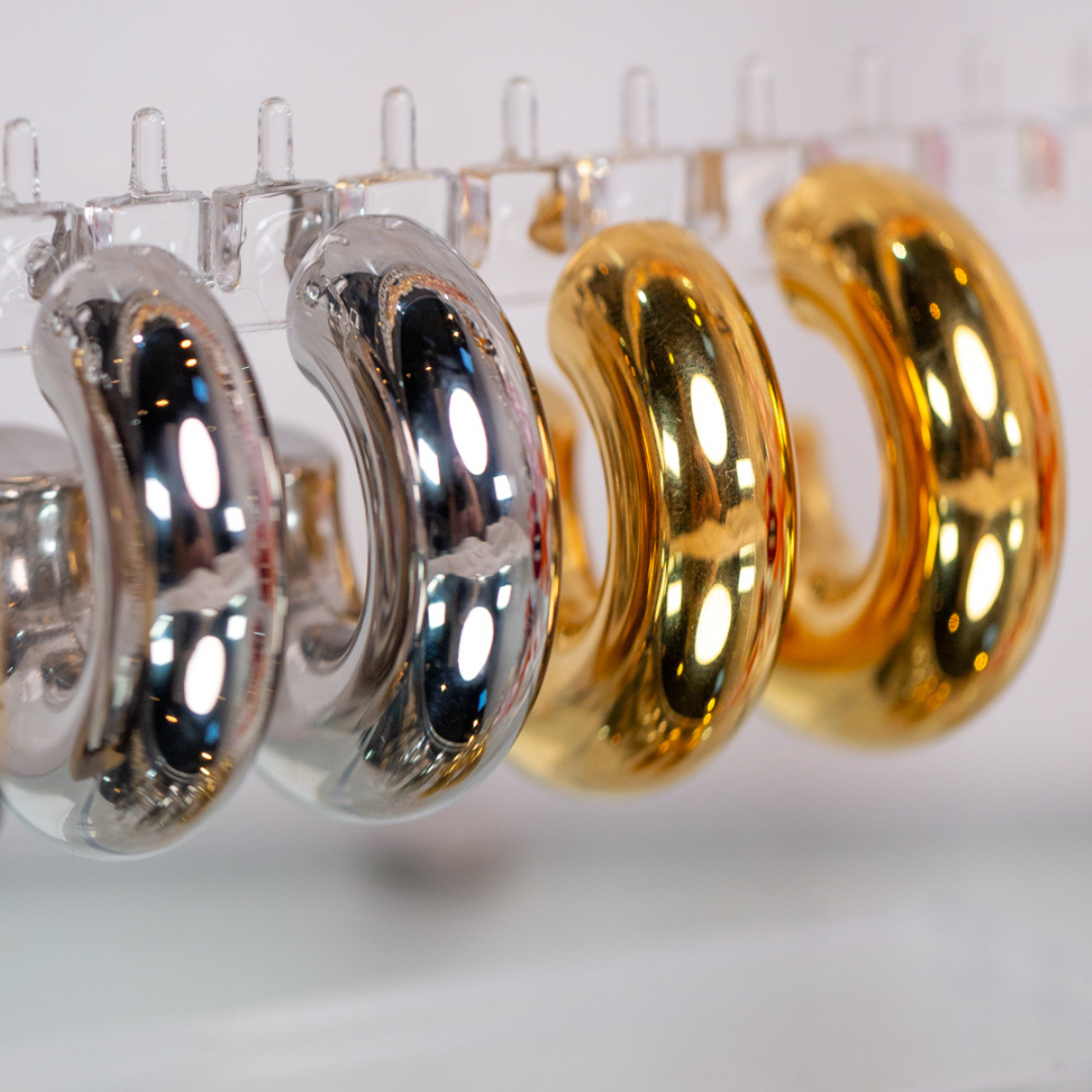 Gold statement maxi hoops
