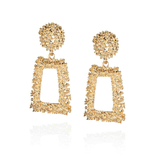 Gold maxi pendant dangles