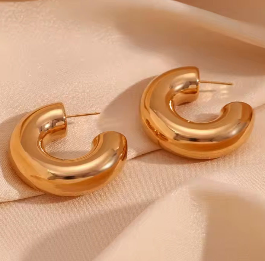 Gold statement maxi hoops