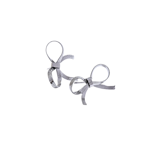 Mini silver bow studs