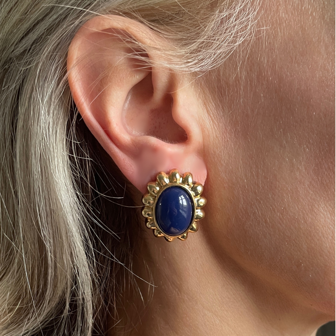 ANYA vintage navy oval stone clip-ons