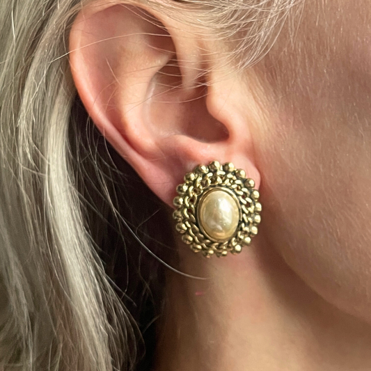 STEPHANIE golden tone and pearl clip-on earrings